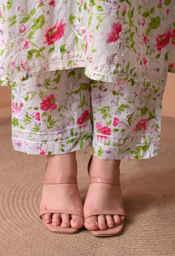 Syrish_White_&_Pink_Floral_Hand-Embroidered_Chikankari_Mulmul_Kurta_Set