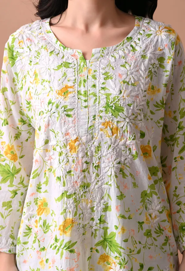 Syrish_White_&_Yellow_Floral_Hand-Embroidered_Chikankari_Mulmul_Kurta_Set