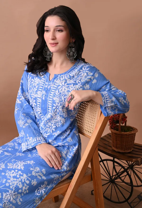 Syrish_Meher_Blue_Chikankari_Straight_Kurta
