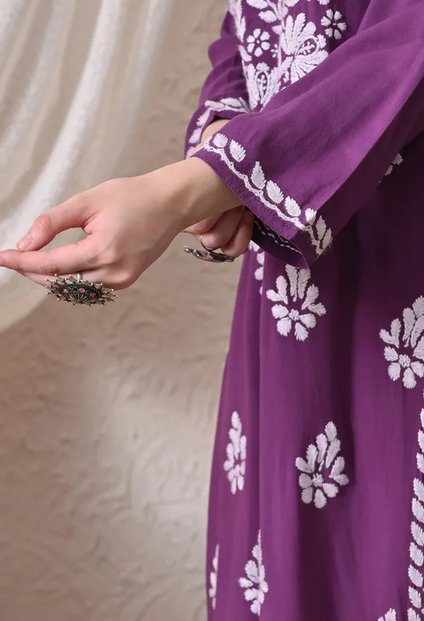 Syrish_Elegance_Handcrafted_Rayon_Chikankari_Kurta-_Purple