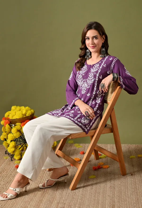 Lucknowi_Chikankari_Short_Kurta_in_Rayon_-_Mauve