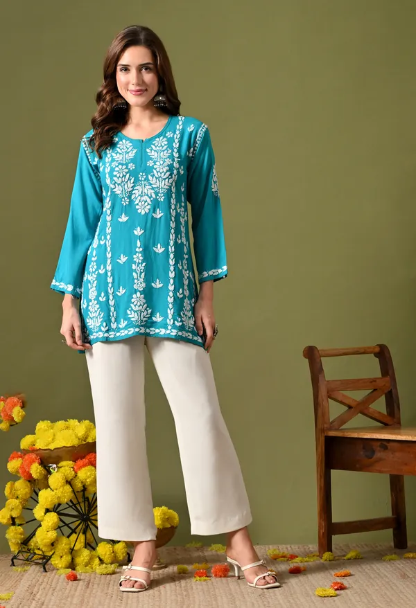 Lucknowi_Chikankari_Short_Kurta_in_Rayon_-_Firozi