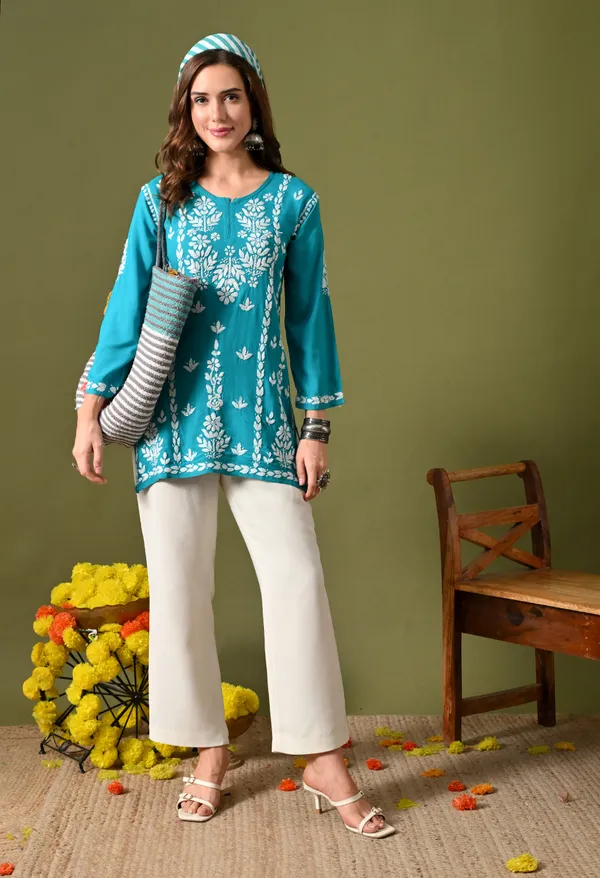 Lucknowi_Chikankari_Short_Kurta_in_Rayon_-_Firozi