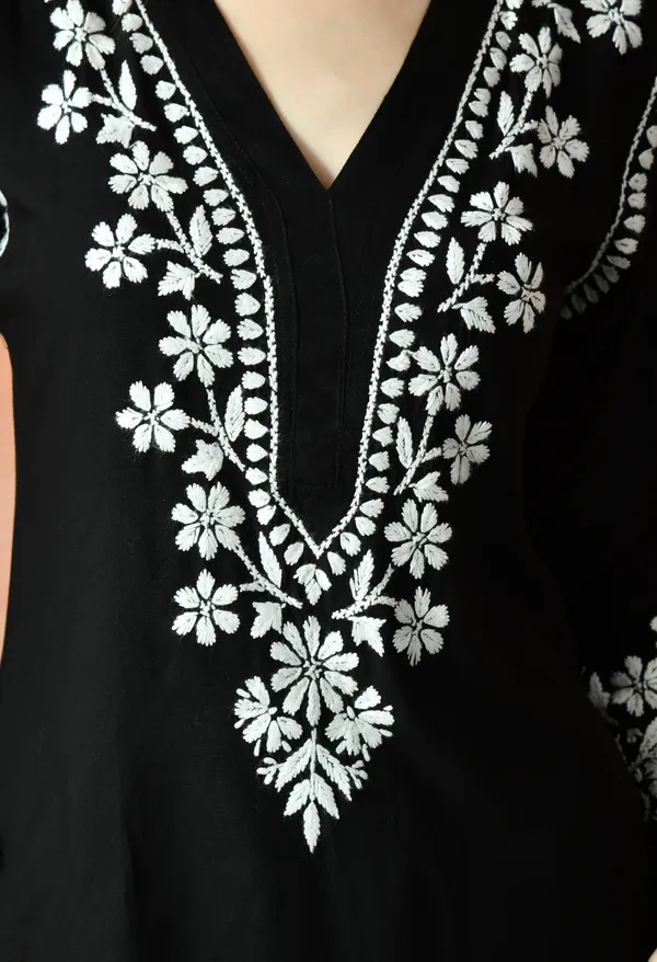 Hand-Embroidered_Chikankari_Rayon_Straight_Kurta_�_Black