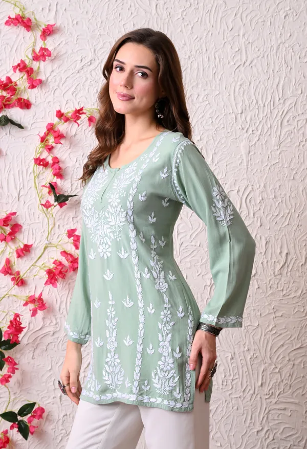 Lucknowi_Chikankari_Short_Kurta_in_Rayon_-_Green