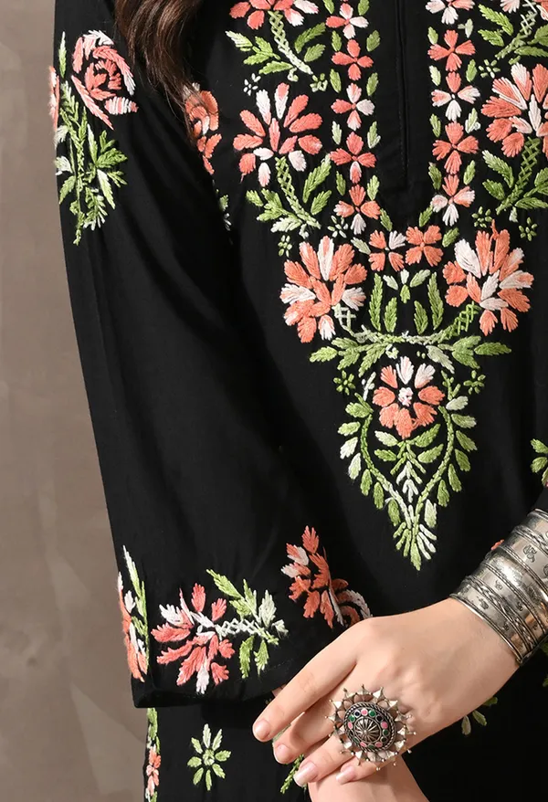 Syrish_Black_Rayon_Hand_Embroidered_Chikankari_Kurta_with_Rose_Floral_Motifs