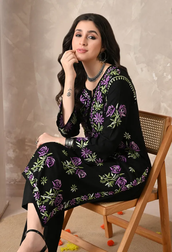 Syrish_Black_Rayon_Hand_Embroidered_Chikankari_Kurta_with_Rose_Floral_Motifs