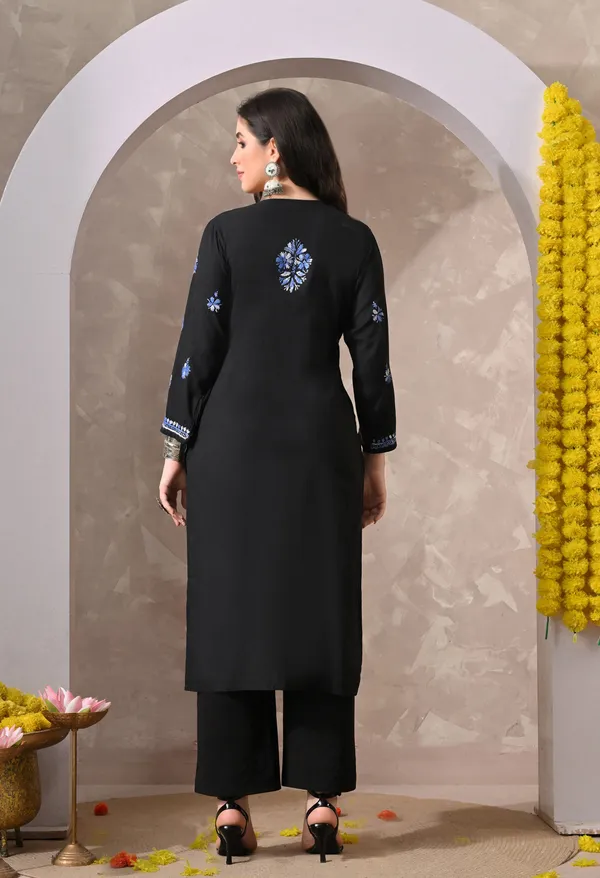 Syrish_Noor_Black_Cotton_Dual-Tone_Hand_Embroidered_Chikankari_Kurta