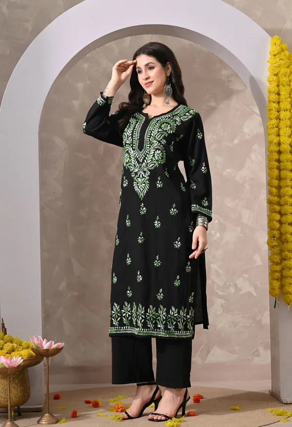 Syrish_Noor_Black_Cotton_Dual-Tone_Hand_Embroidered_Chikankari_Kurta
