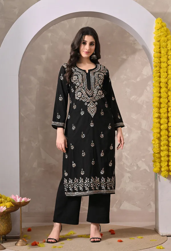 Syrish_Noor_Black_Cotton_Dual-Tone_Hand_Embroidered_Chikankari_Kurta