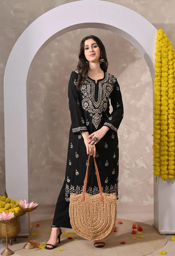 Syrish_Noor_Black_Cotton_Dual-Tone_Hand_Embroidered_Chikankari_Kurta