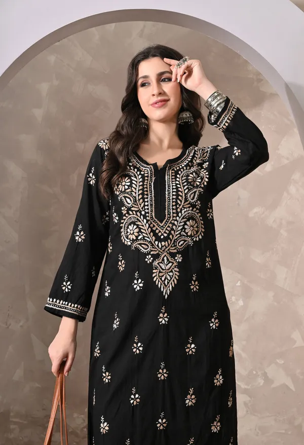 Syrish_Noor_Black_Cotton_Dual-Tone_Hand_Embroidered_Chikankari_Kurta