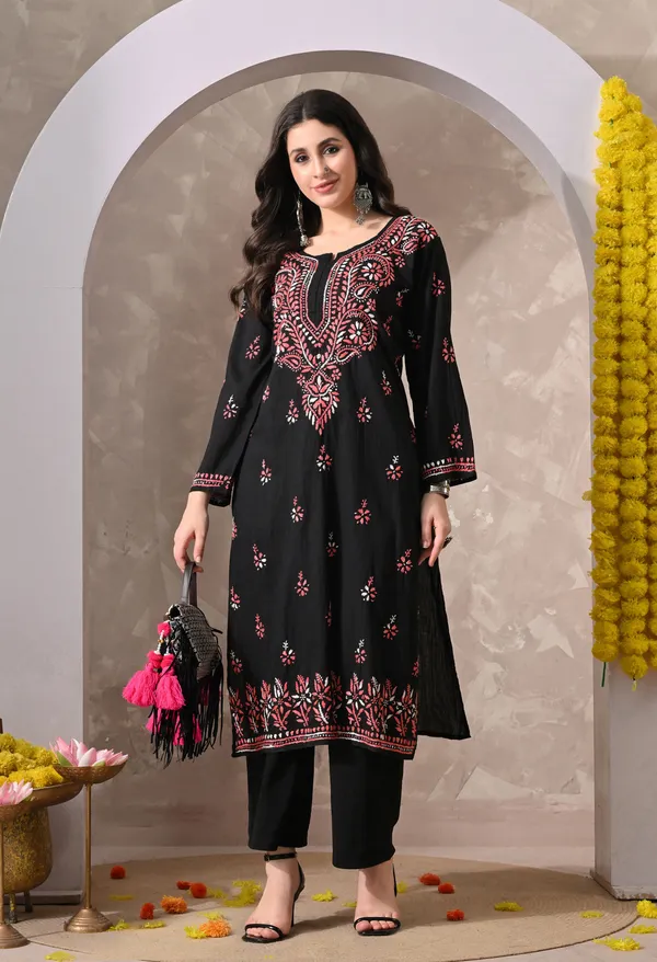 Syrish_Noor_Black_Cotton_Dual-Tone_Hand_Embroidered_Chikankari_Kurta