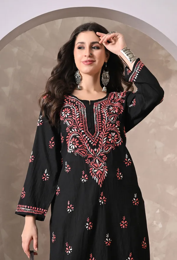 Syrish_Noor_Black_Cotton_Dual-Tone_Hand_Embroidered_Chikankari_Kurta