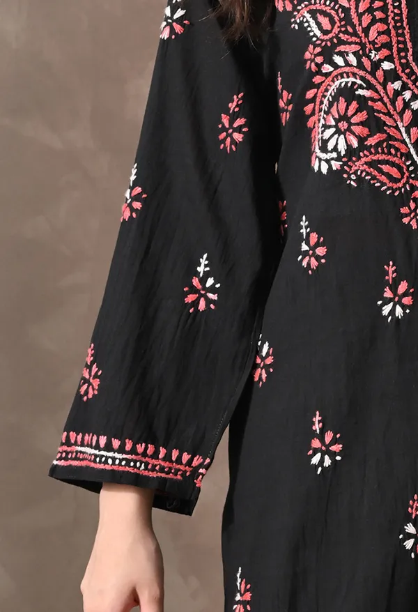 Syrish_Noor_Black_Cotton_Dual-Tone_Hand_Embroidered_Chikankari_Kurta