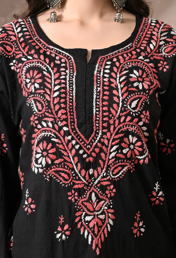 Syrish_Noor_Black_Cotton_Dual-Tone_Hand_Embroidered_Chikankari_Kurta