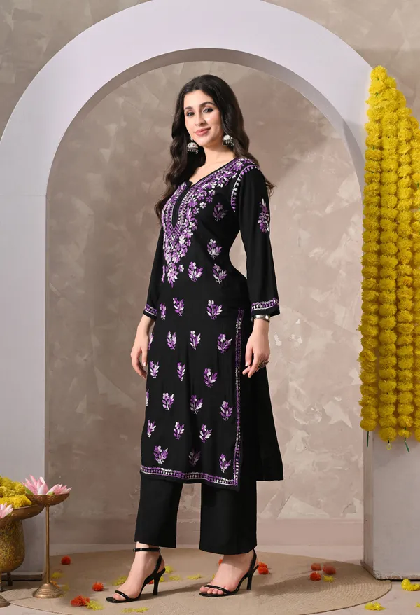 Syrish_Noor_Black_Cotton_Dual-Tone_Hand_Embroidered_Chikankari_Kurta