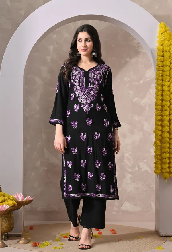 Syrish_Noor_Black_Cotton_Dual-Tone_Hand_Embroidered_Chikankari_Kurta