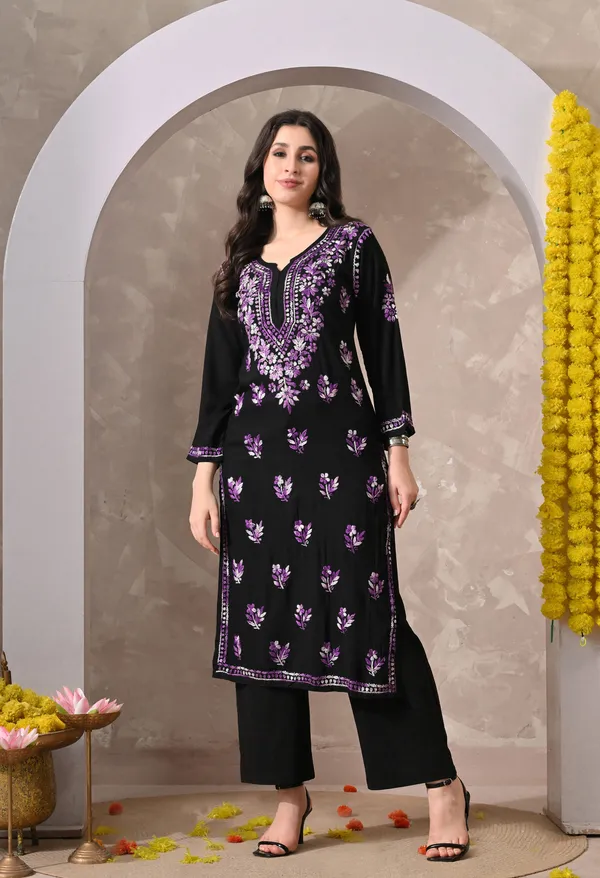Syrish_Noor_Black_Cotton_Dual-Tone_Hand_Embroidered_Chikankari_Kurta