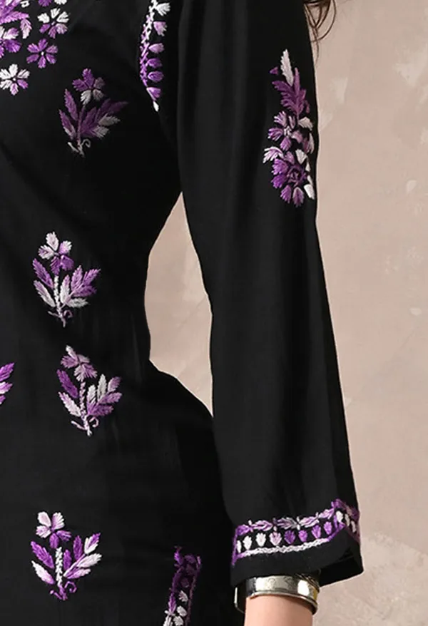 Syrish_Noor_Black_Cotton_Dual-Tone_Hand_Embroidered_Chikankari_Kurta