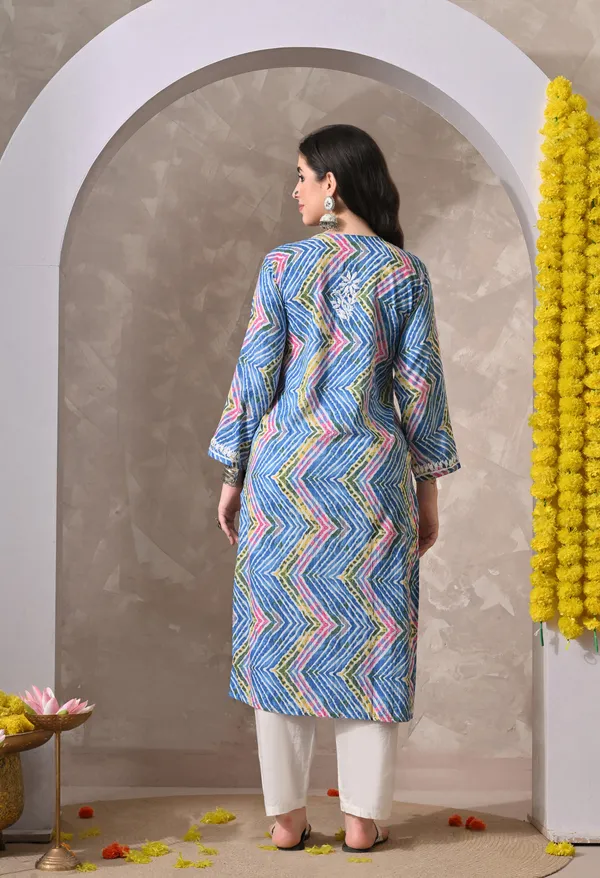 Syrish_Leheriya__Blue_Cotton_Hand_Embroidered_Chikankari_Kurta
