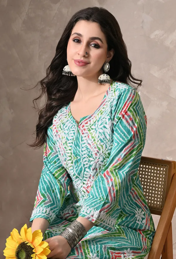 Syrish_Leheriya__Green_Cotton_Hand_Embroidered_Chikankari_Kurta