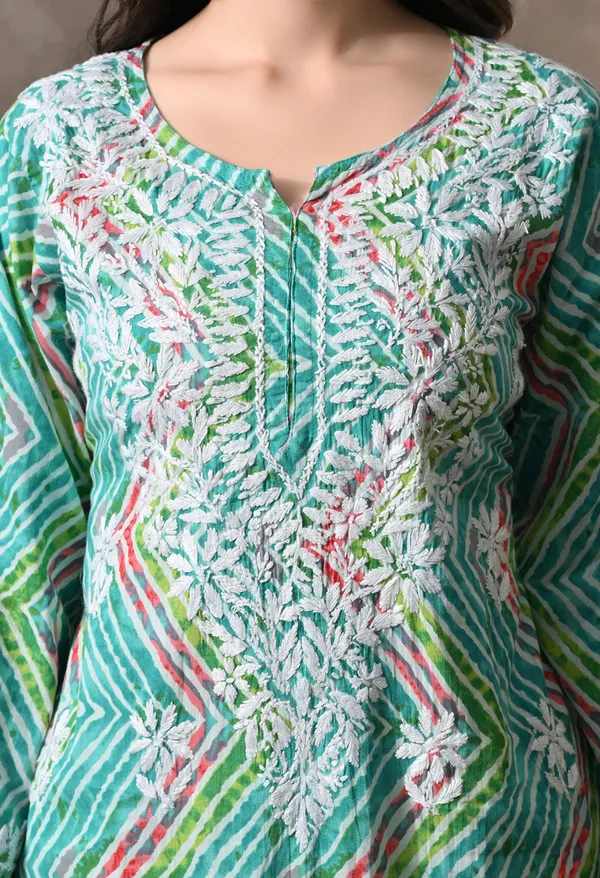 Syrish_Leheriya__Green_Cotton_Hand_Embroidered_Chikankari_Kurta