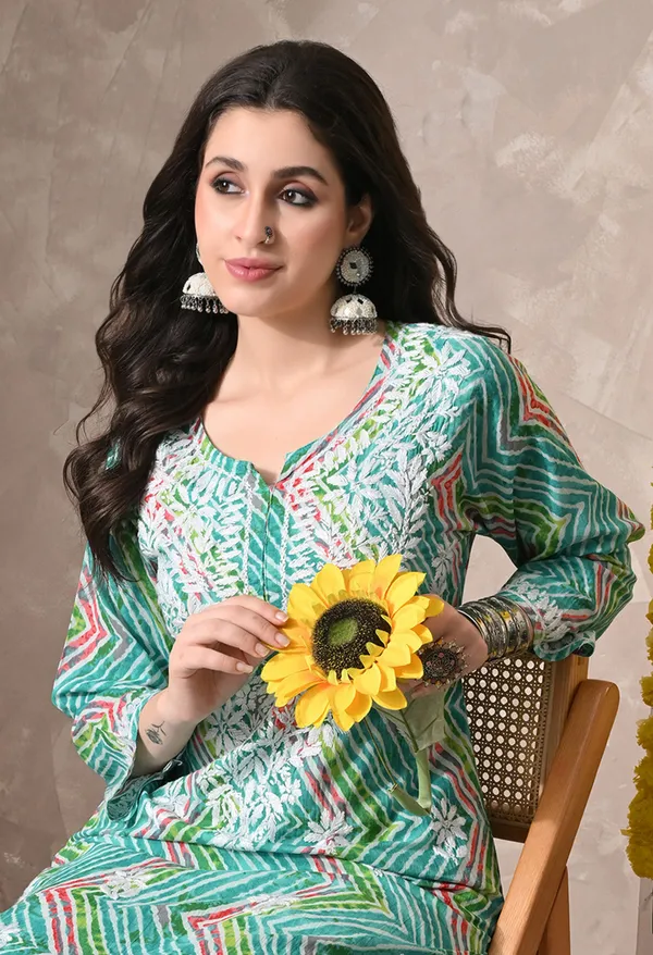 Syrish_Leheriya__Green_Cotton_Hand_Embroidered_Chikankari_Kurta