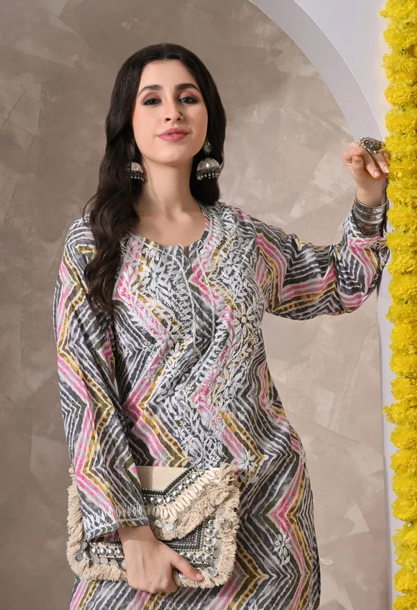 Syrish_Leheriya__Grey_Cotton_Hand_Embroidered_Chikankari_Kurta
