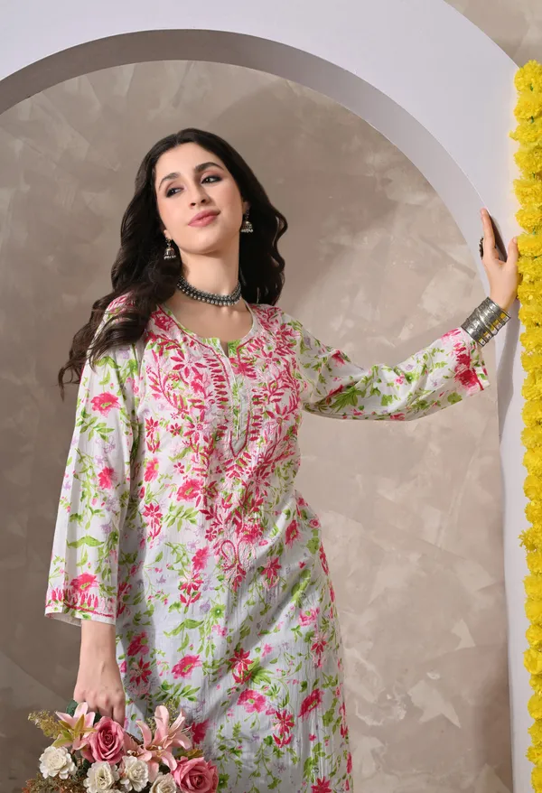 Syrish_Pink_Floral_Hand_Embroidered_Chikankari_Cotton_Kurta