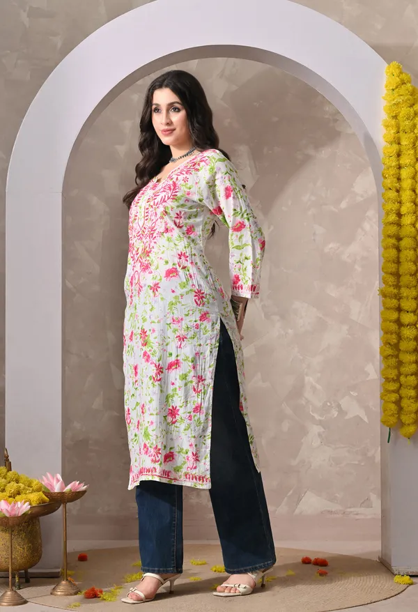 Syrish_Pink_Floral_Hand_Embroidered_Chikankari_Cotton_Kurta
