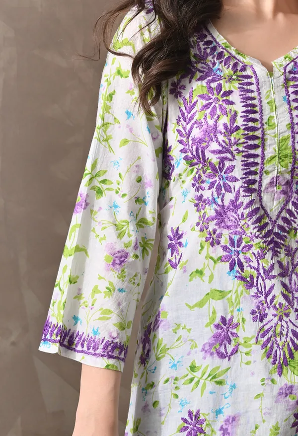 Syrish_Purple_Floral_Hand_Embroidered_Chikankari_Cotton_Kurta