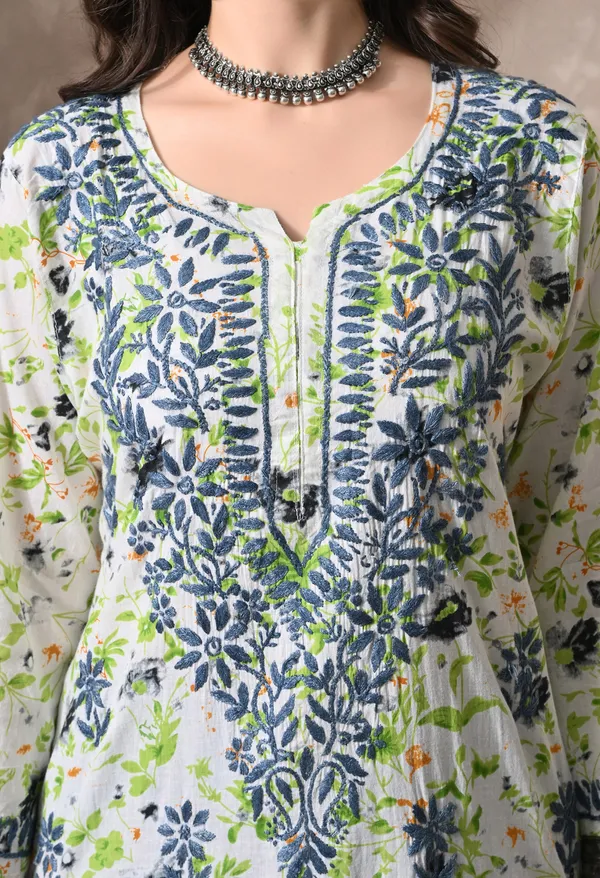 Syrish_Teal_Floral_Hand_Embroidered_Chikankari_Cotton_Kurta