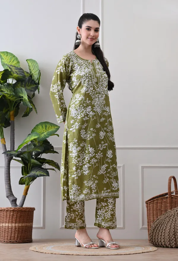 Hand_Embroidered_Chikankari_Mulmul_Plazo_Set-Mehdi