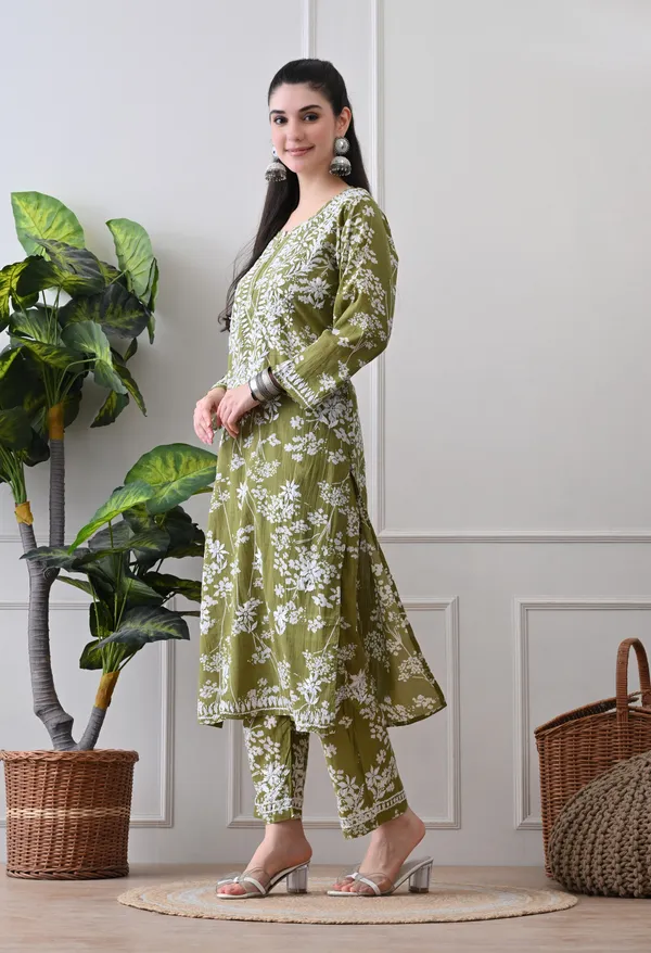 Hand_Embroidered_Chikankari_Mulmul_Plazo_Set-Mehdi