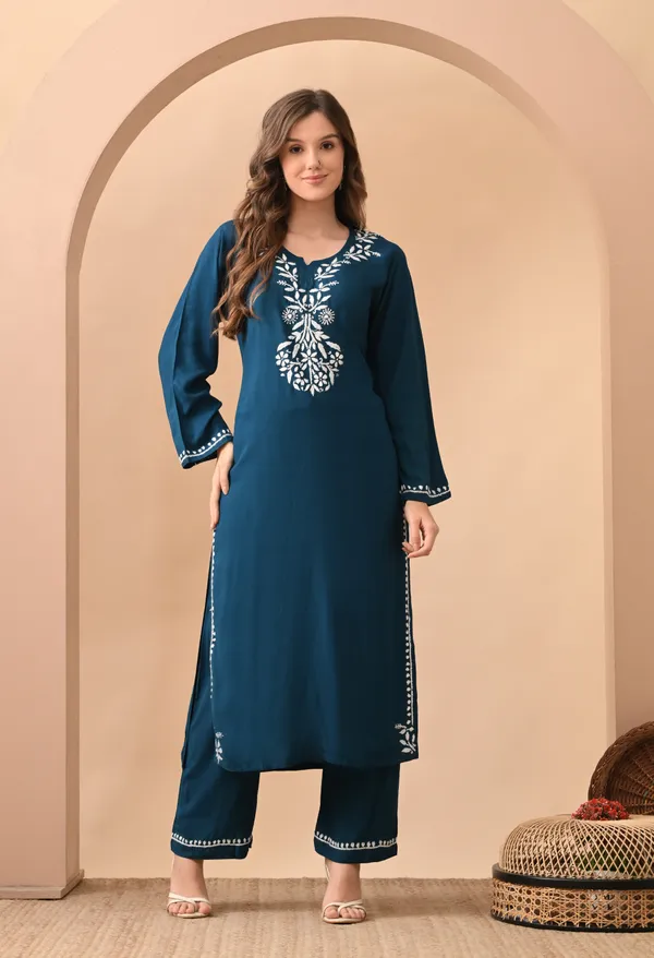 Hand-embroidered_Lucknowi_Chikankari_Kurta_Plazo_Set_�Teal