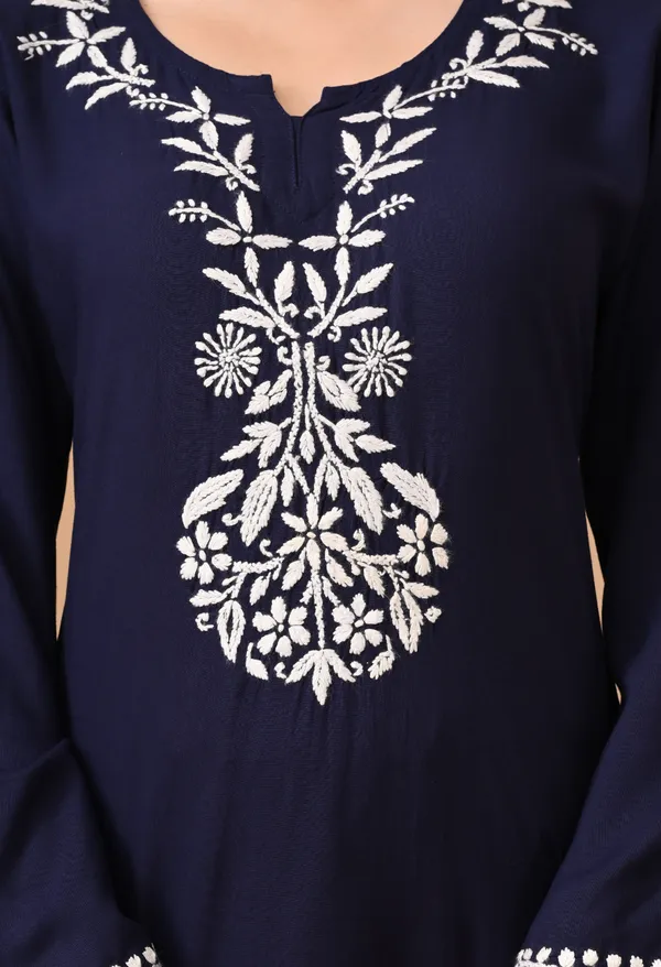 Hand-embroidered_Lucknowi_Chikankari_Kurta_Plazo_Set_�Black