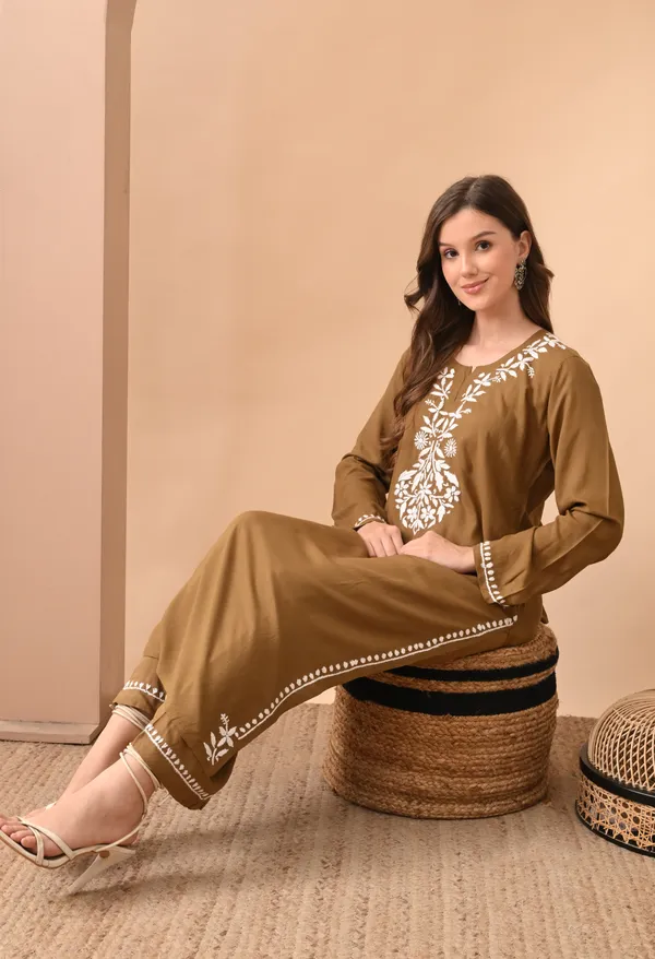 Hand-embroidered_Lucknowi_Chikankari_Kurta_Plazo_Set_�Brown