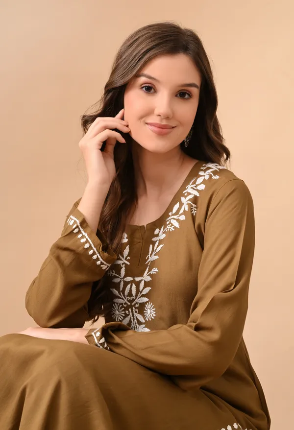 Hand-embroidered_Lucknowi_Chikankari_Kurta_Plazo_Set_�Brown