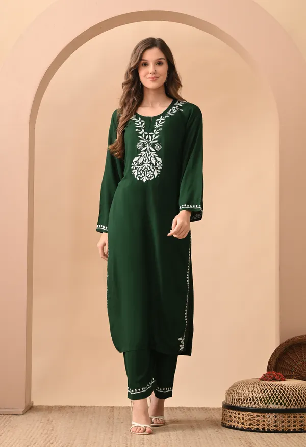 Hand-embroidered_Lucknowi_Chikankari_Kurta_Plazo_Set_�Green