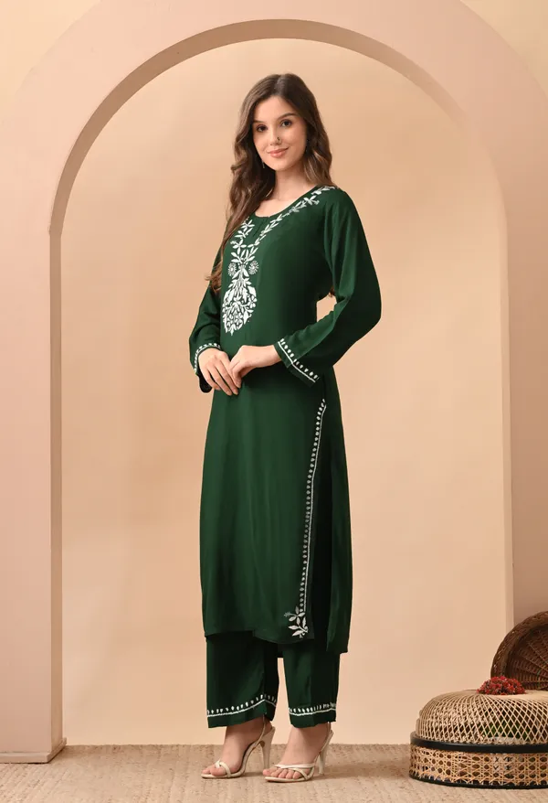 Hand-embroidered_Lucknowi_Chikankari_Kurta_Plazo_Set_�Green