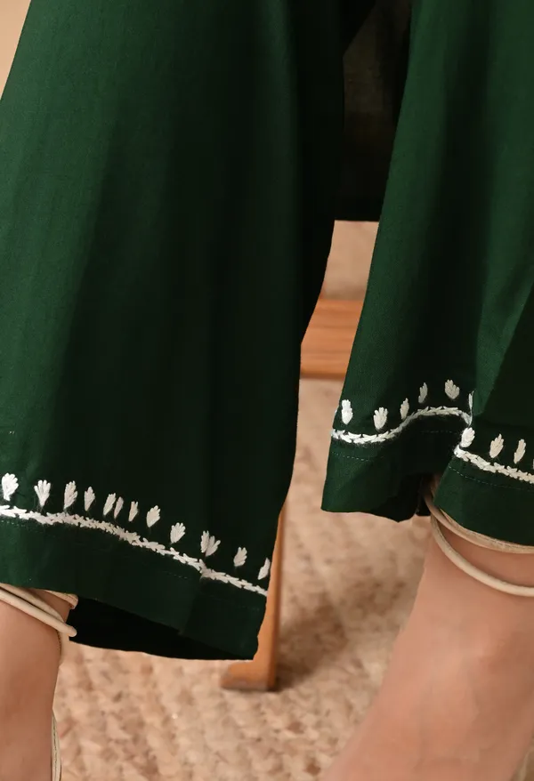 Hand-embroidered_Lucknowi_Chikankari_Kurta_Plazo_Set_�Green