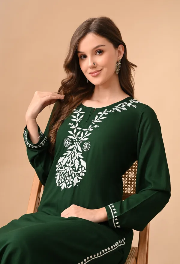 Hand-embroidered_Lucknowi_Chikankari_Kurta_Plazo_Set_�Green