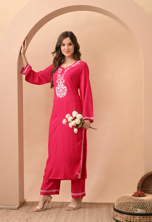 Hand-embroidered_Lucknowi_Chikankari_Kurta_Plazo_Set_Pink