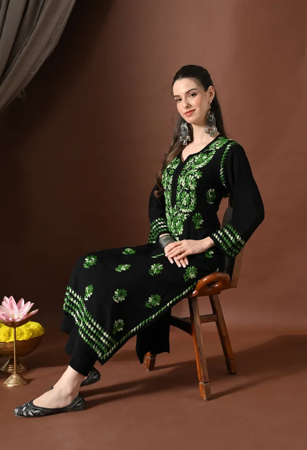 Black_Green_Aura_Floral_Chikankari_Straight_Kurta