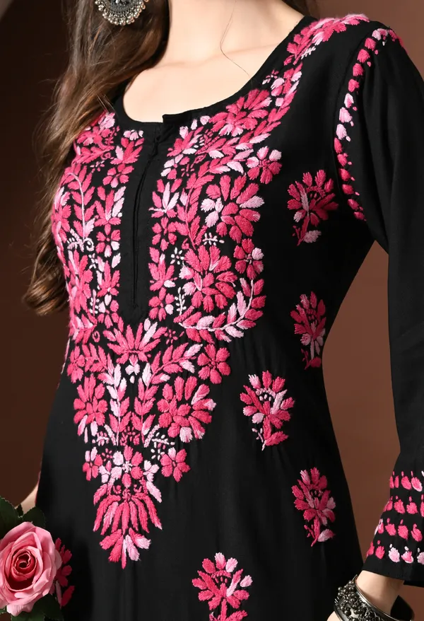 Ebony_Pink_Petals_Handcrafted_Chikankari_Kurta