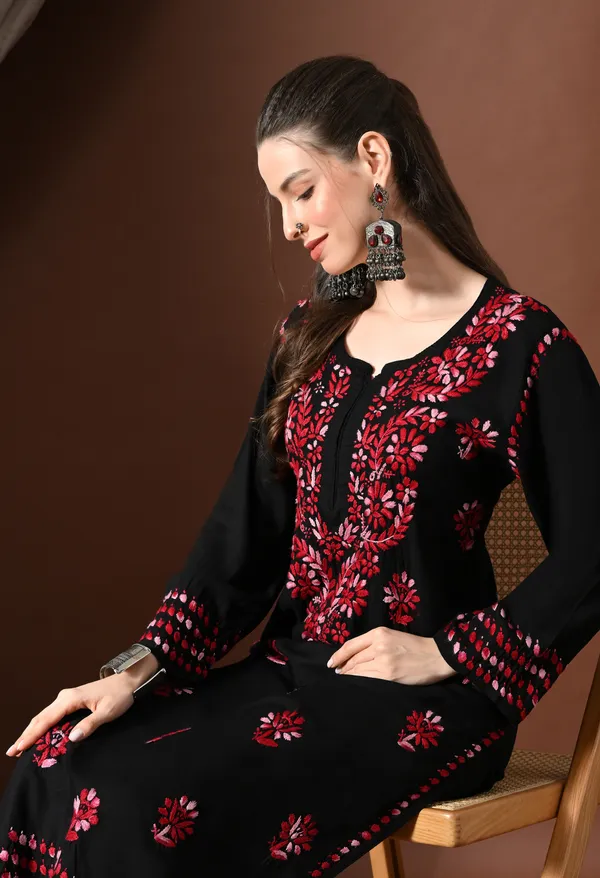 Black_Ruby_Handcrafted_Chikankari_Kurta