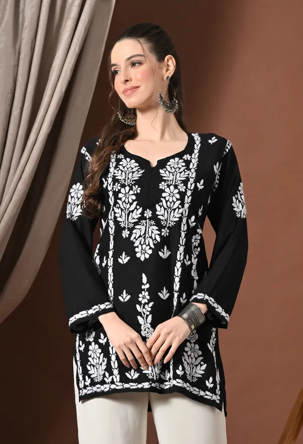 Lucknowi_Chikankari_Short_Kurta_in_Rayon_-_Black_&_White_Floral_Embroidery