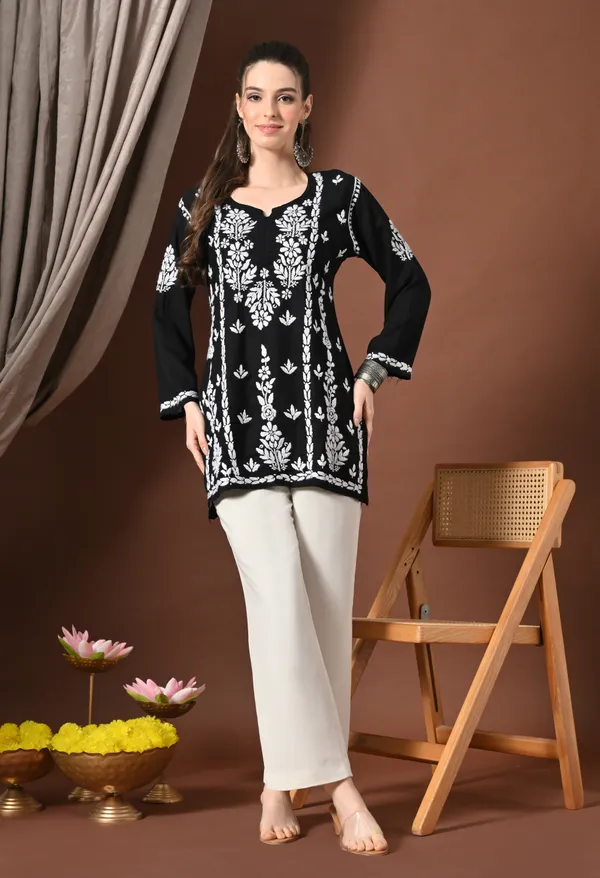 Lucknowi_Chikankari_Short_Kurta_in_Rayon_-_Black_&_White_Floral_Embroidery