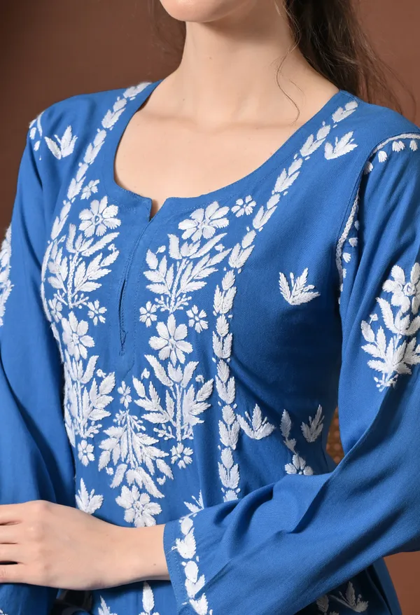 Lucknowi_Chikankari_Short_Kurta_in_Rayon_-_Blue_&_White_Floral_Embroidery